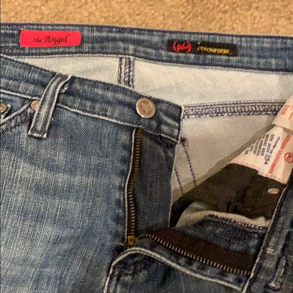 AG jean the angel entourage edition. Size 26R. - Picture 6 of 8